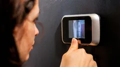 Jak vybrat dveřní kukátko, které skutečně zvýší bezpečnost vašeho domova