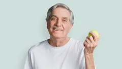 Tenisový míček proti napětí a ztuhlosti: večerní rutina za 10 minut